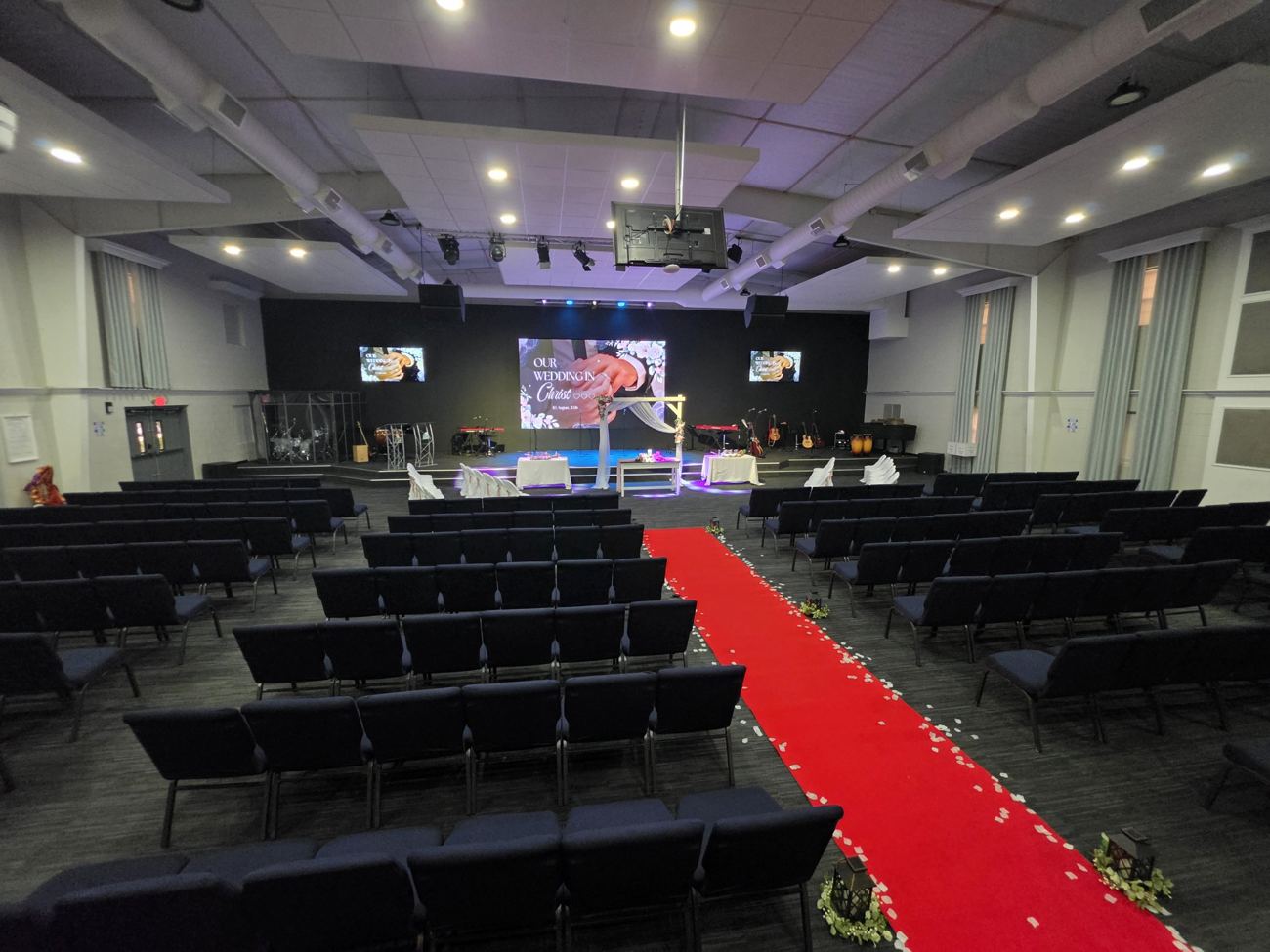 Sanctuary seen from the back with a red aisle runner
